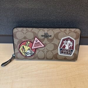 NWT! RARE! LIMITED! Coach X Star Wars Accordion Zip Wallet with Patches F88560